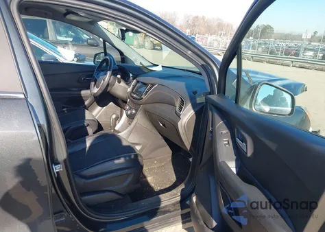 2018 Chevrolet Trax Lt from USA, damaged, VIN 3GNCJLSB3JL322587